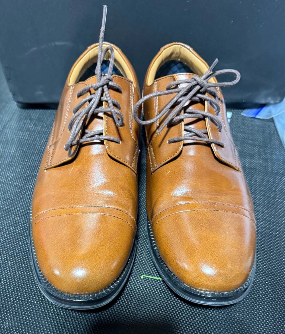 Dockers Men's Cap Toe Oxford Dress Shoes in Tan size and size.11.5